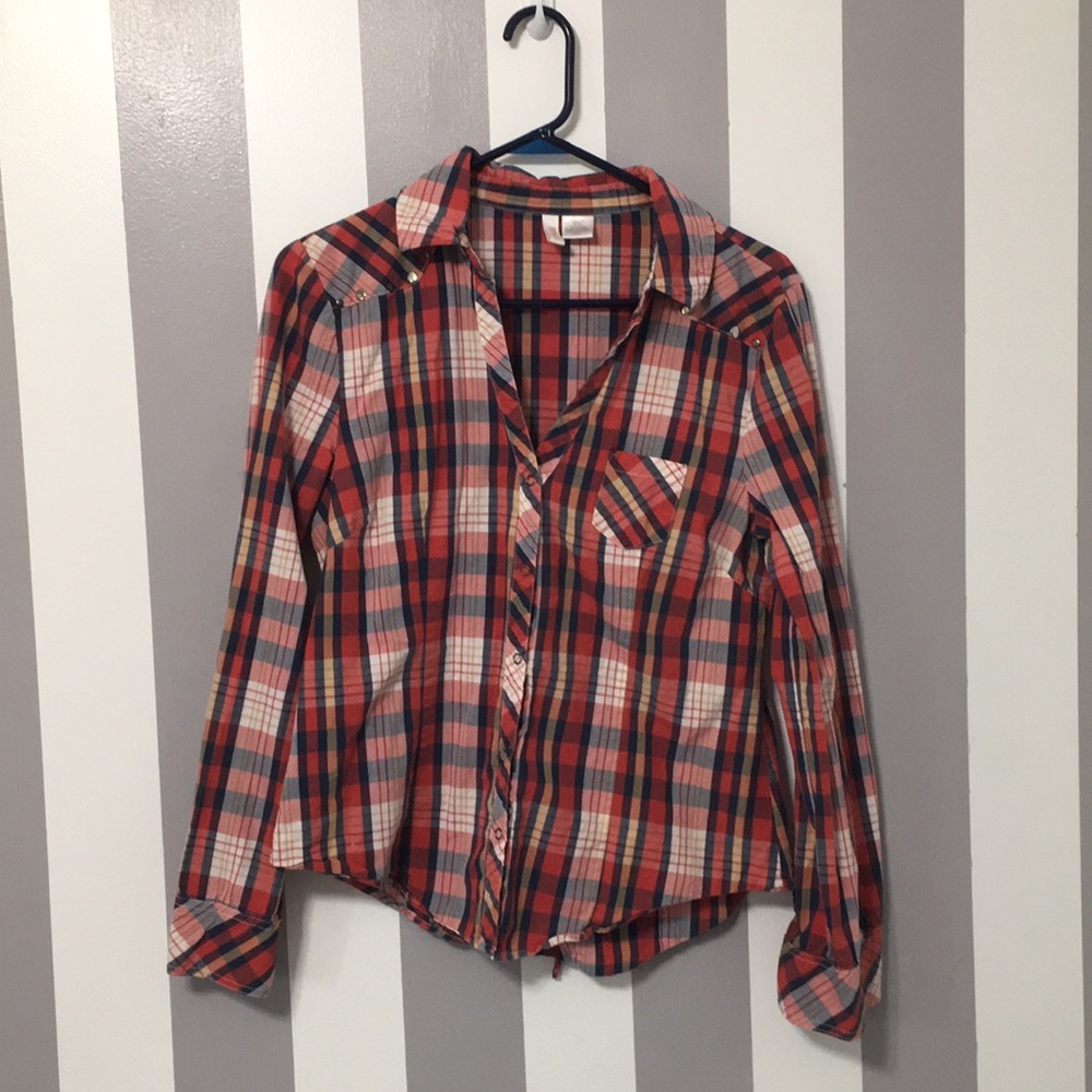 Long sleeve-Button Down